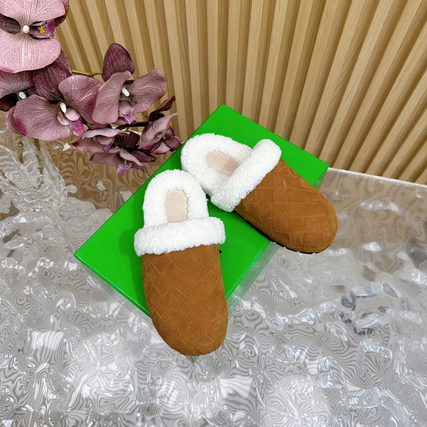 BV Mule Gold Suede White Shearling 957416