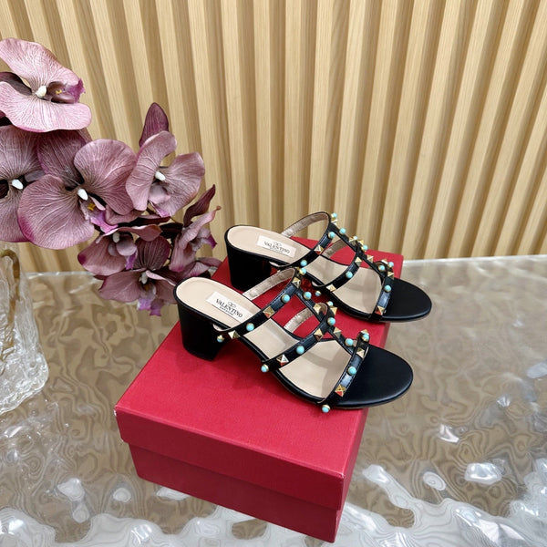 Sandali Rockstud in pelle con zeppa 60 mm in pelle di pecora nera 307862