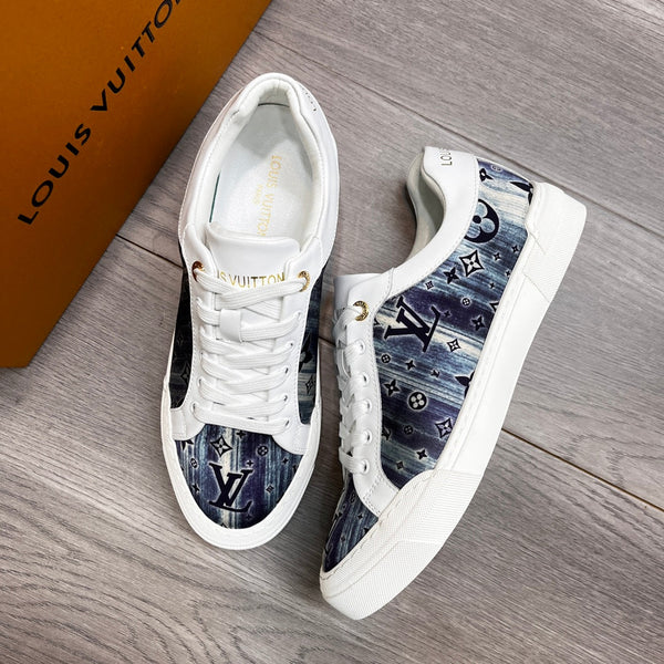 LV TRAINER SNEAKER WHITE CALFSKIN AND BLUE DENIM