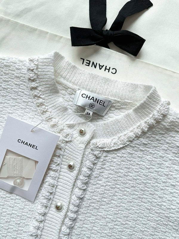 Chanel 25P Long-Sleeve Top White Tweed Pearl Buttons 237299