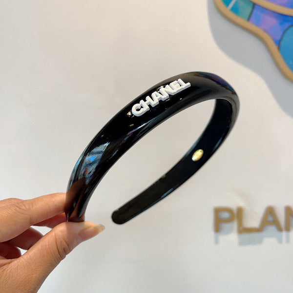 BLACK RESIN HAIRBAND 358245