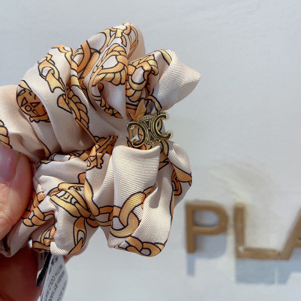 WHITE MIX LIGHT GOLD WRINKLED FABRIC SCRUNCHIE 417306