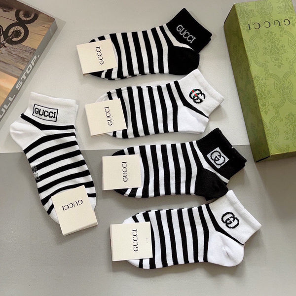 LOW-CUT SOCKS 427624 (1 BOX)