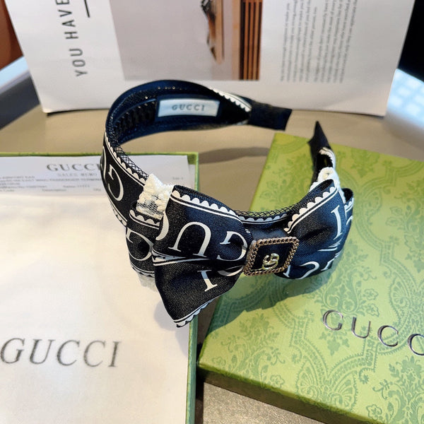 BOW HAIRBAND IN BLACK MIX WHITE RESIN AND FABRIC 432749