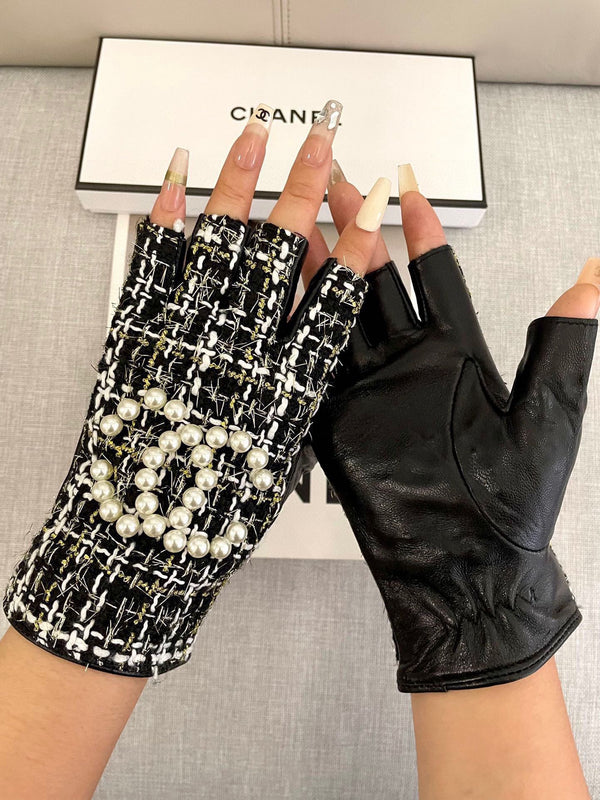 FINGERLESS GLOVES IN BLACK MIX WHITE WOOL TWEED 463847