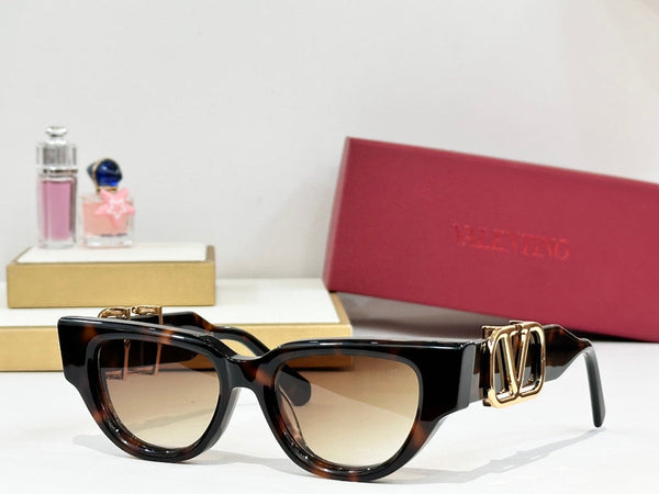 Valentino Sunglasses 679499