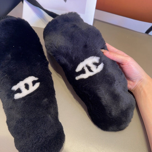 GUANTI IN PELLICCIA DI LAPINO NERO E PELLE DI AGNELLO 456405