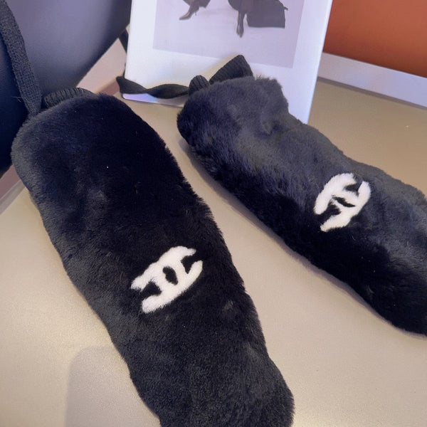 GUANTI IN PELLICCIA DI LAPINO NERO E PELLE DI AGNELLO 456405