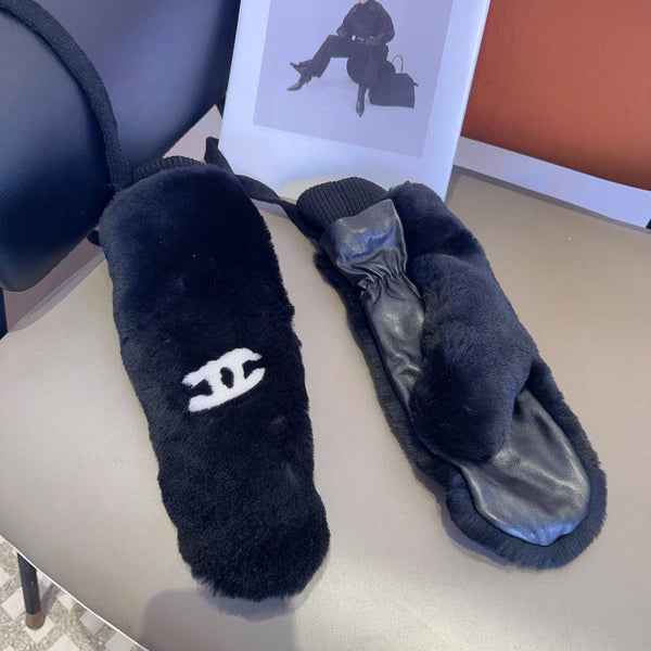 GUANTI IN PELLICCIA DI LAPINO NERO E PELLE DI AGNELLO 456405