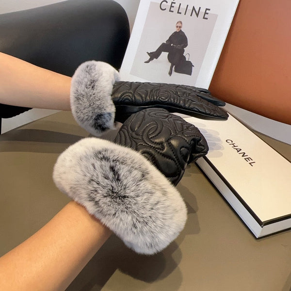 GUANTI IN PELLE DI AGNELLO GOFFRATA NERA CON PELLICCIA DI CONIGLIO 462323