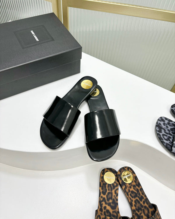 CARLYLE SLIDES IN BLACK GLAZED LEATHER