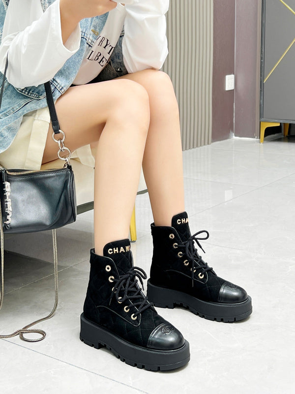 CC Combat Boots In Black Quilted Suede And Lambskin 944576