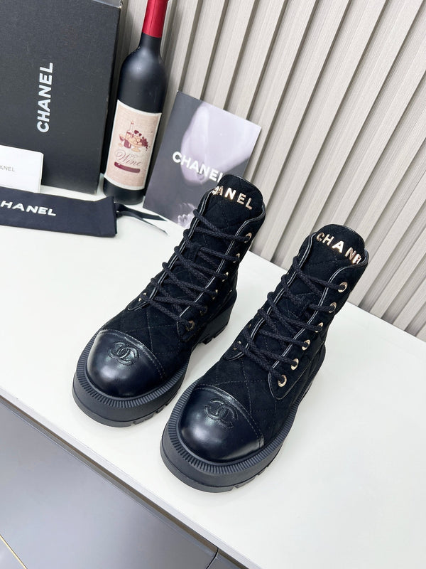 CC Combat Boots In Black Quilted Suede And Lambskin 944576
