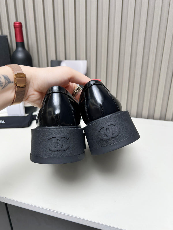 CC Moccasins Glossy Black Lambskin 944571