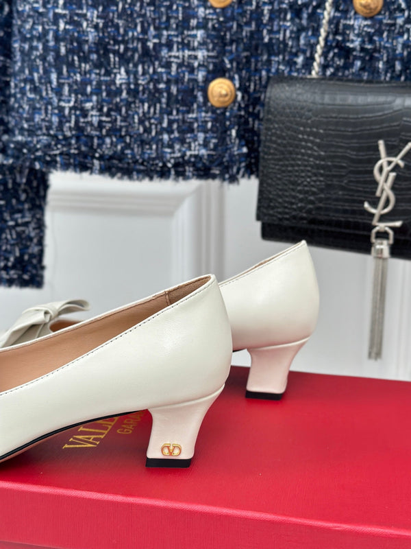 Bowow Pumps In Kidskin 40mm White Lambskin 989190