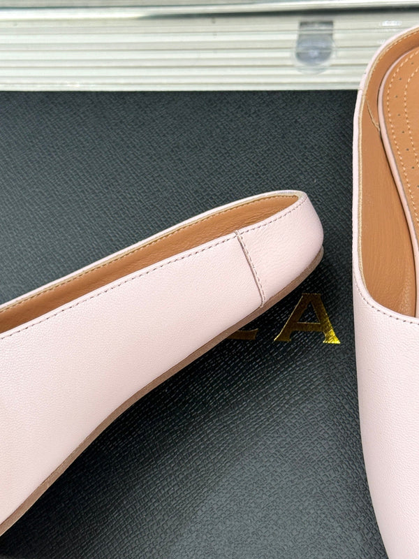 Alaia Slipper Pink Calfskin 293190