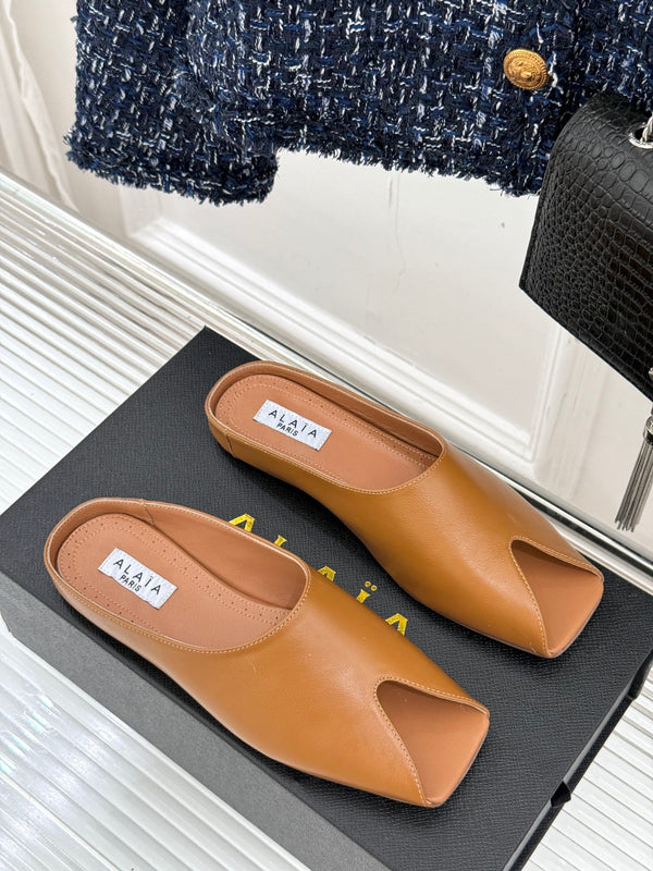Alaia Slipper Brown Calfskin 293194