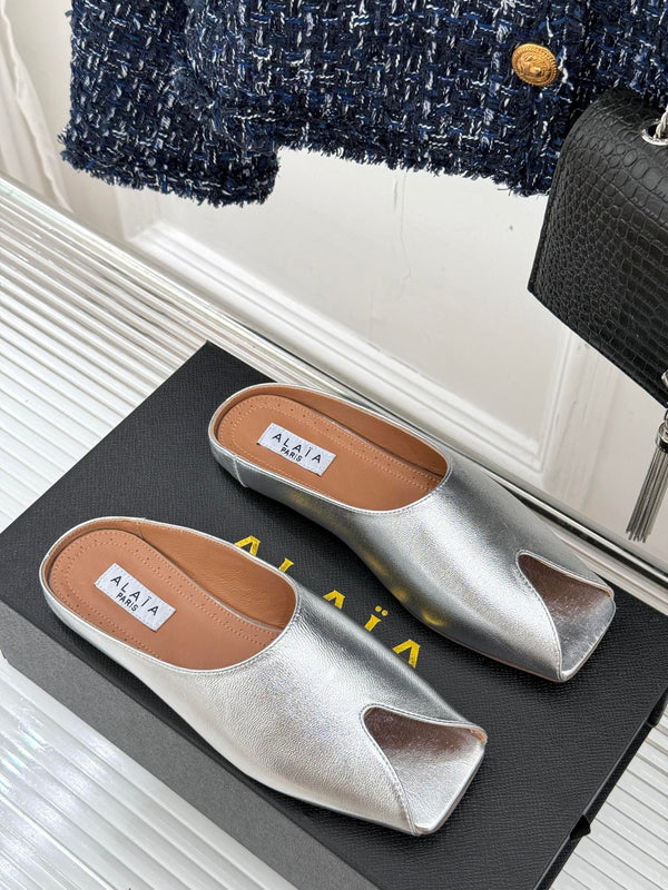 Alaia Slipper Silver Calfskin 293195