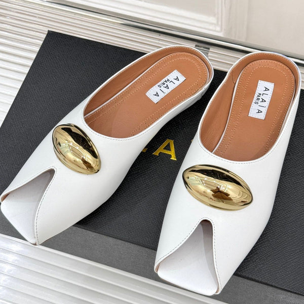 Alaia Slipper With Gold Hardware White Calfskin 293200