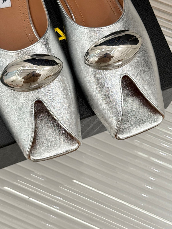 Alaia Slipper With Gold Hardware Silver Calfskin 293204