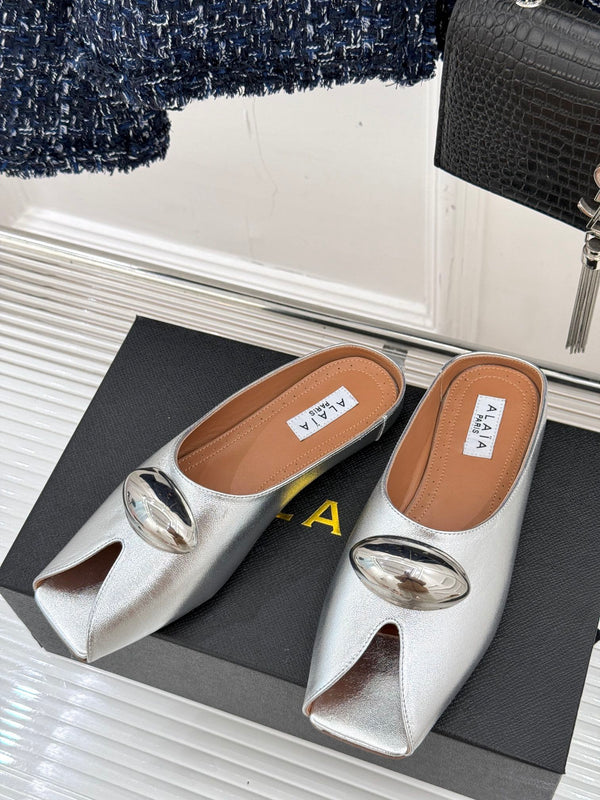 Alaia Slipper With Gold Hardware Silver Calfskin 293204