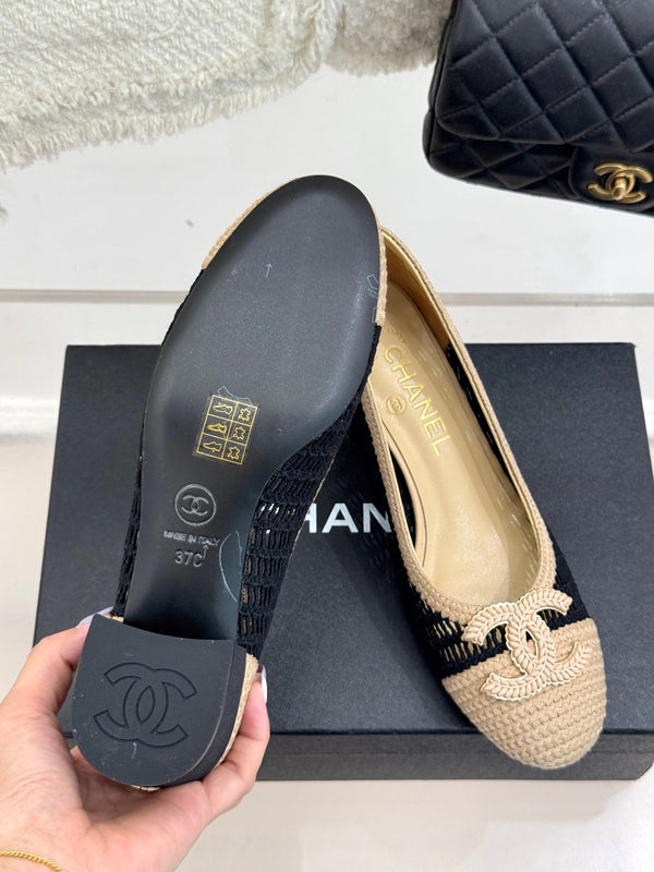 CC 25P Hollow Double C Ballet Flats 50mm Beige Black Raffia 265636