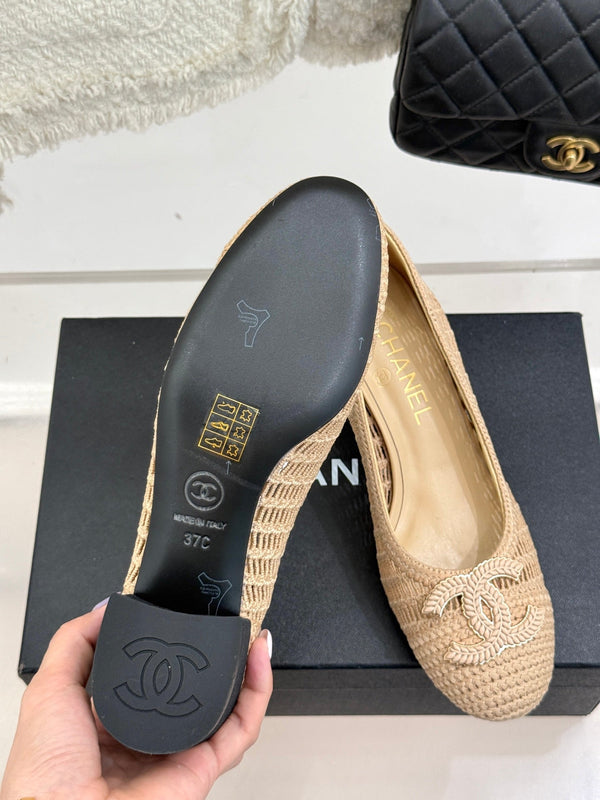 CC 25P Hollow Double C Ballet Flats 50mm Beige Raffia 265638