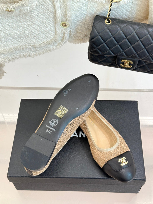 Chanel 25 Ballet Flat Beige Black Woven Lambskin 473056