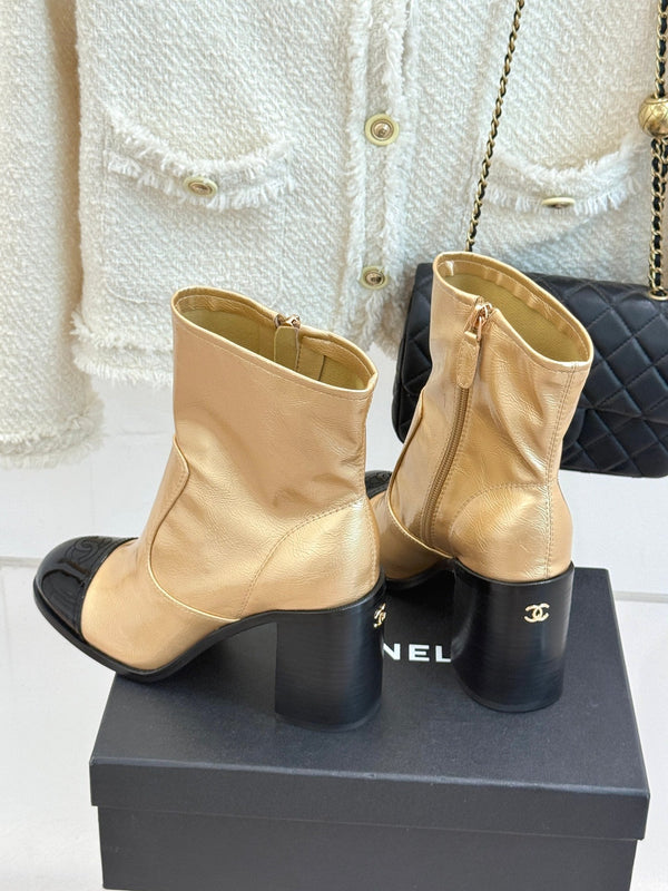 CC Classic Short Boots Block Heel 90mm Gold Metalic Calfskin 465388