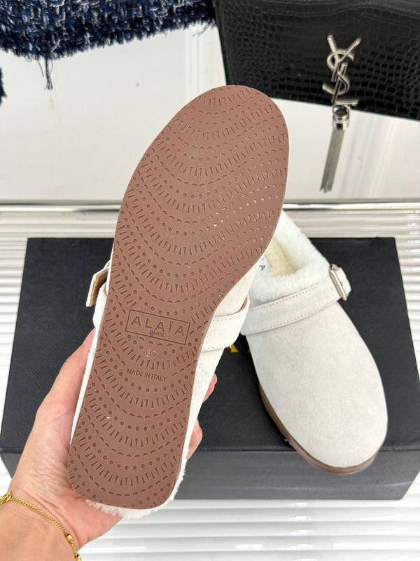 Alaia 25WF slippers belt buckle white suede wool 472228