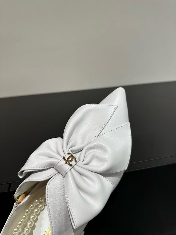 CCC Pointed Toe High Heels White Bow Tie Cowhide
