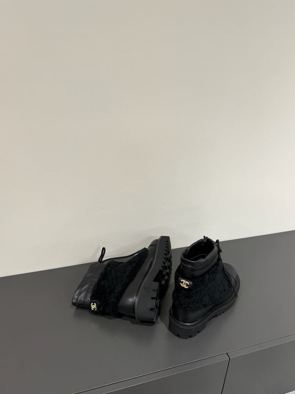 CC 25ss Martin Snow Boots Black Cowhide & Lambswool 417821