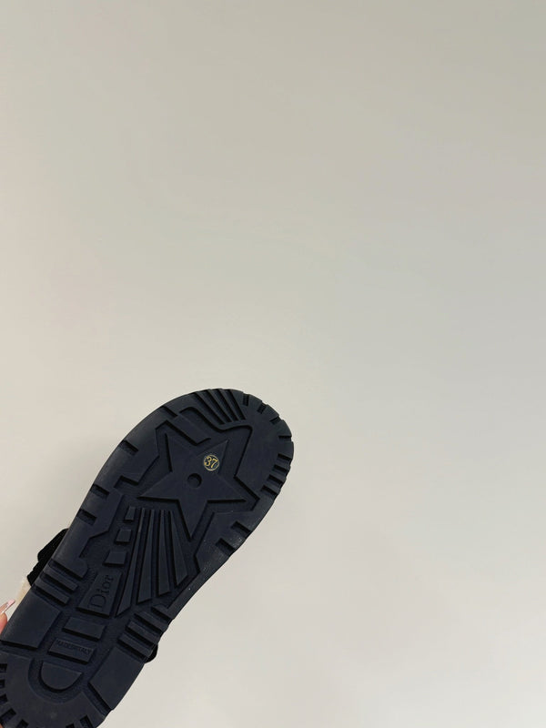 Dioract Sandal In Black Suede And Wool Fleece Lining 109869