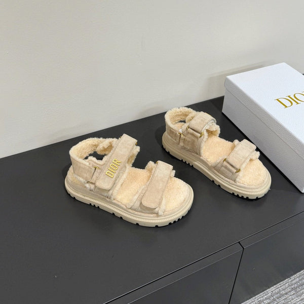 Dioract Sandal In Light Grey Suede And Wool Fleece Lining 109873