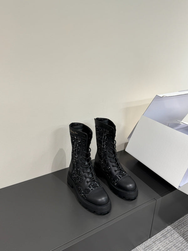 CD D-Unit Ankle Boot In Black Tweed And Cowhide 109609