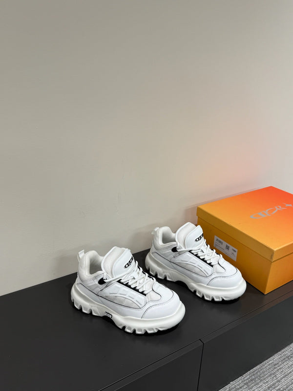 CD Sneaker In White Calfskin And Mesh Fabric 109256