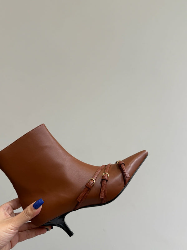 Miu short boots brown cowhide 417981