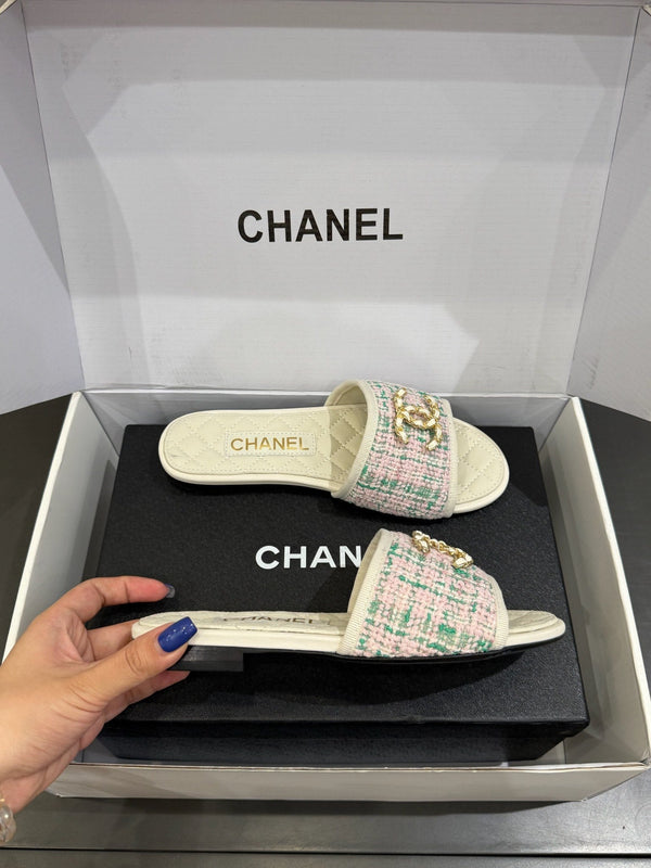 Ciabatte piatte con catena CC 25ss in pelle di mucca e pecora multicolore 417562