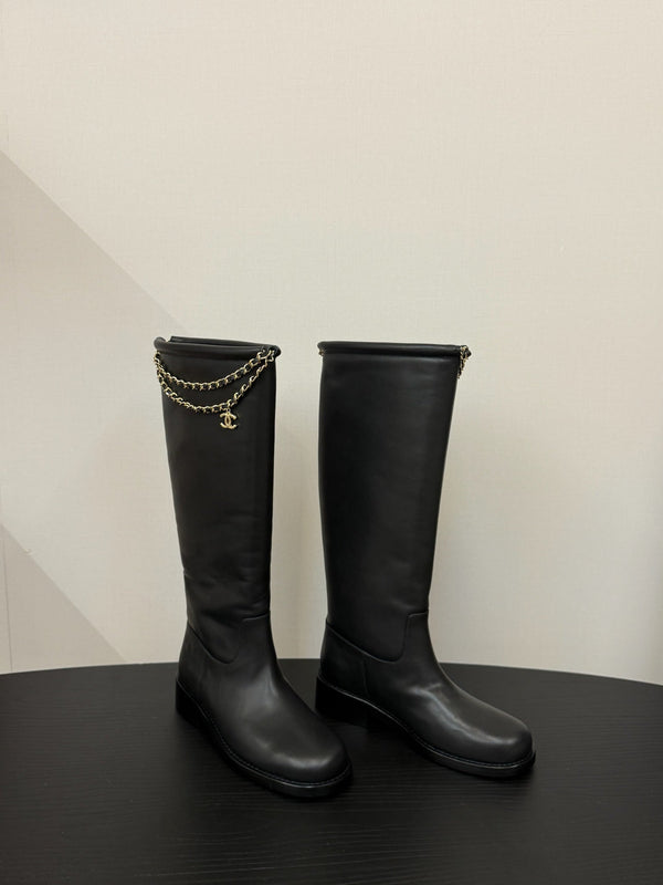 CC 25s Long Flat Chain Knight Boots Black Leather 417840