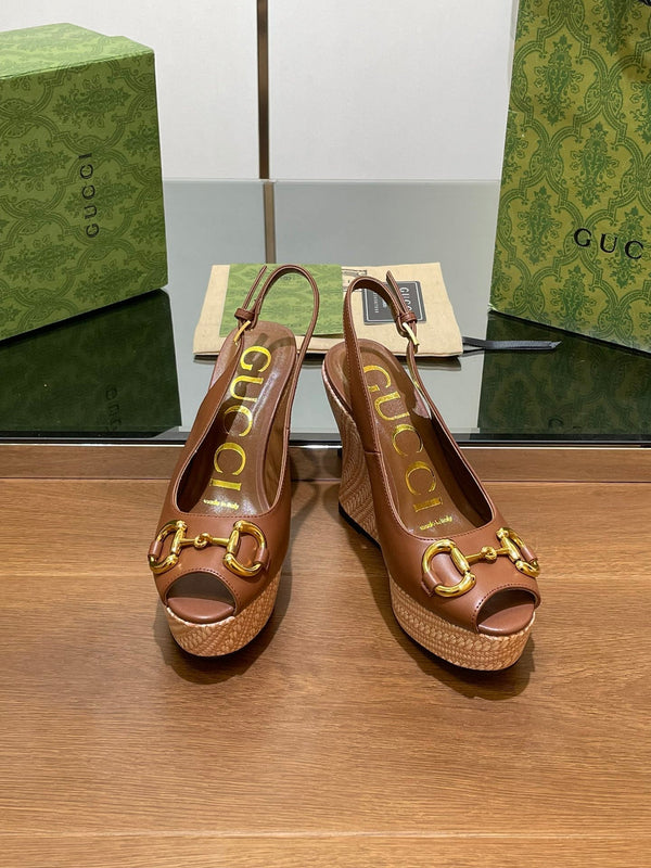 SANDALO CON ZEPPA GG IN PELLE DI VITELLO MARRONE CIOCCOLATO