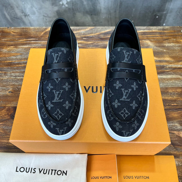 MOCASSINO LV IN TELA MONOGRAMMA NERA E PELLE DI VITELLO