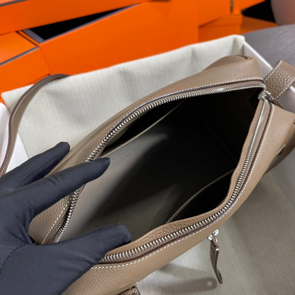 BOSTON NOUVEAU ON BOBY 29 SHOULDER BAG IN COFFEE BROWN CALFSKIN