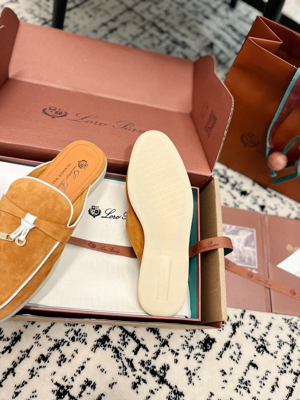 Loro Piana Salmon White Suede Charms Walk Flat Mules