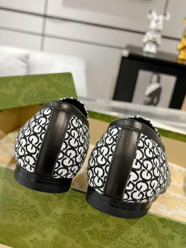 MEN'S LOAFER WITH HORSEBIT IN BLACK MIX WHITE MONOGRAM JACQUARD FABRIC