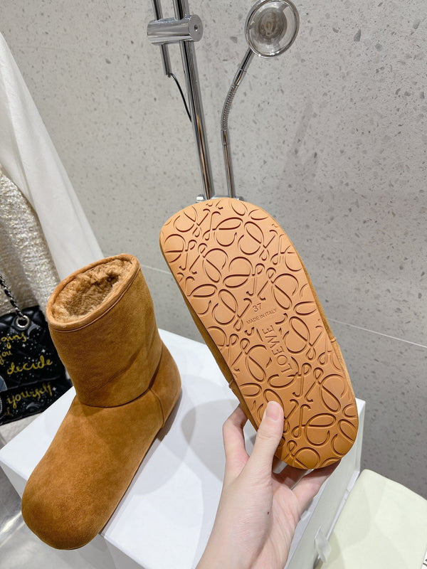 Loewe Lago Boots Brown Suede 435626