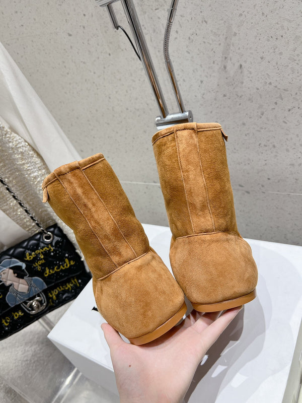 Loewe Lago Boots Brown Suede 435626