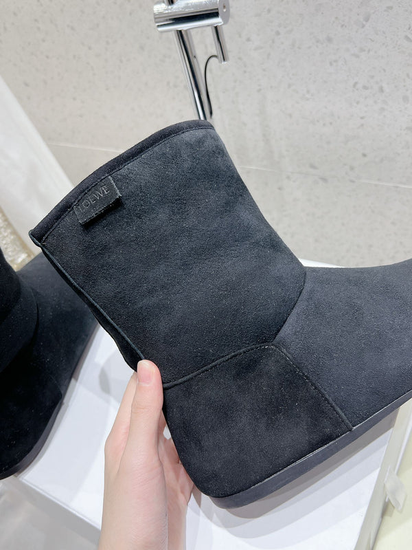 Loewe Lago Boots Black Suede 435627