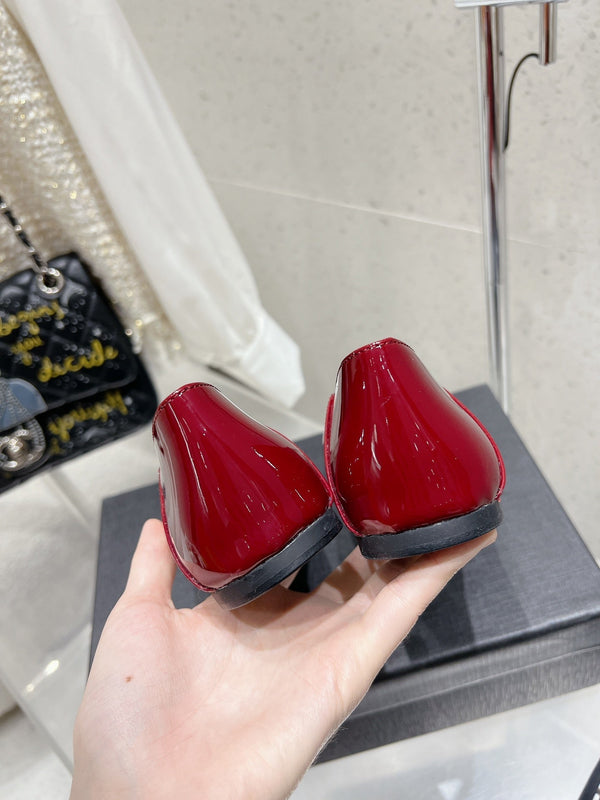 BALLERINA IN VITELLO VERNICIATO ROSSO RUBINO