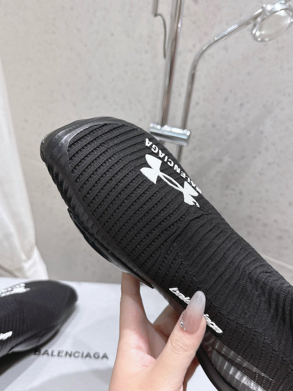 UNDER ARMOUR HYPER SNEAKER IN BLACK MIX WHITE KNITTED FABRIC