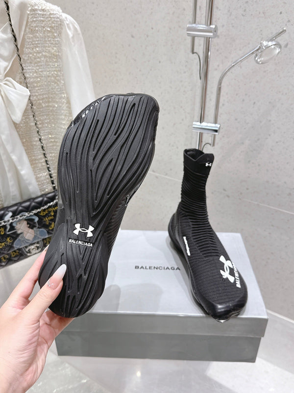 UNDER ARMOUR HYPER SNEAKER IN BLACK MIX WHITE KNITTED FABRIC